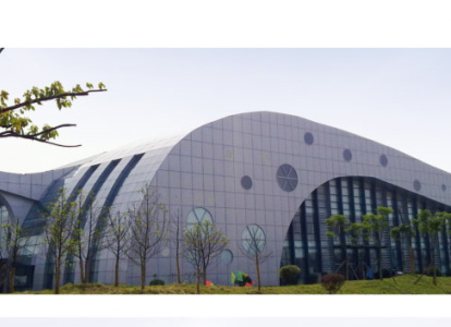 富锦会议中心外景网架工程